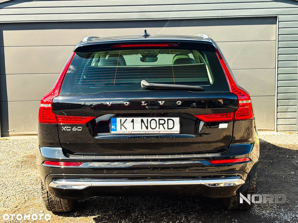 Volvo XC 60 T6 Plug-In Hybrid AWD Core - 8
