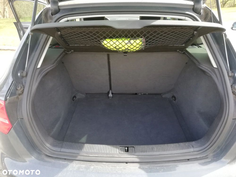 Audi A3 Sportback 1.8 TFSI Ambiente - 11