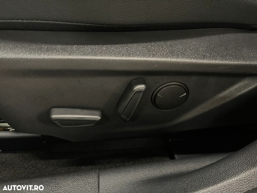 Ford Focus 2.0 EcoBlue ST-Line - 19