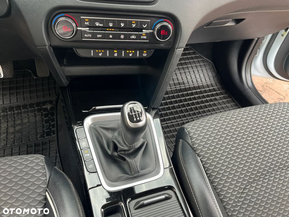 Kia Ceed 1.5 T-GDI L - 14