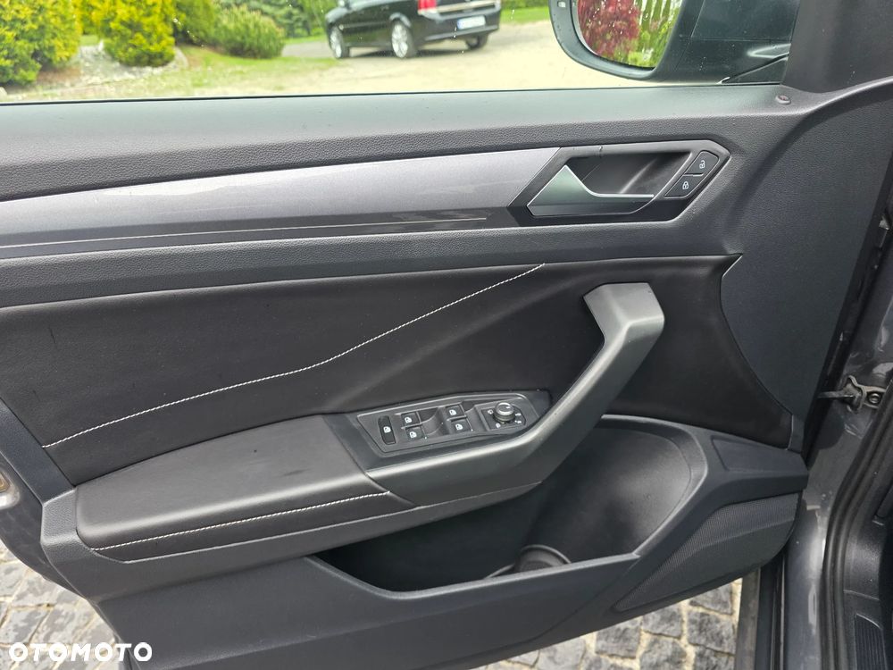 Volkswagen T-Roc 2.0 TDI Style DSG - 13