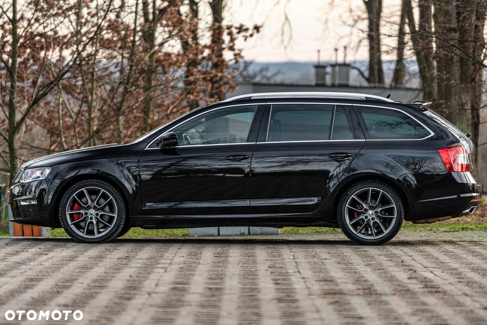 Skoda Octavia 2.0 TDI DSG RS - 15