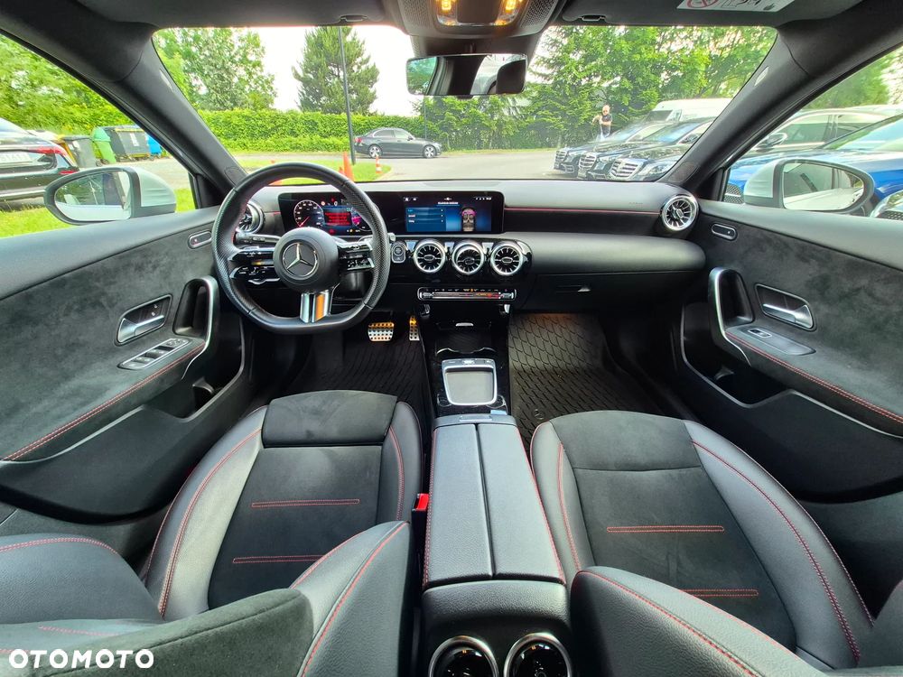 Mercedes-Benz Klasa A 200 AMG Line 7G-DCT - 23