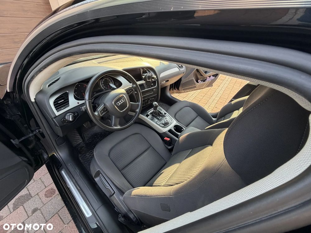 Audi A4 Avant - 9