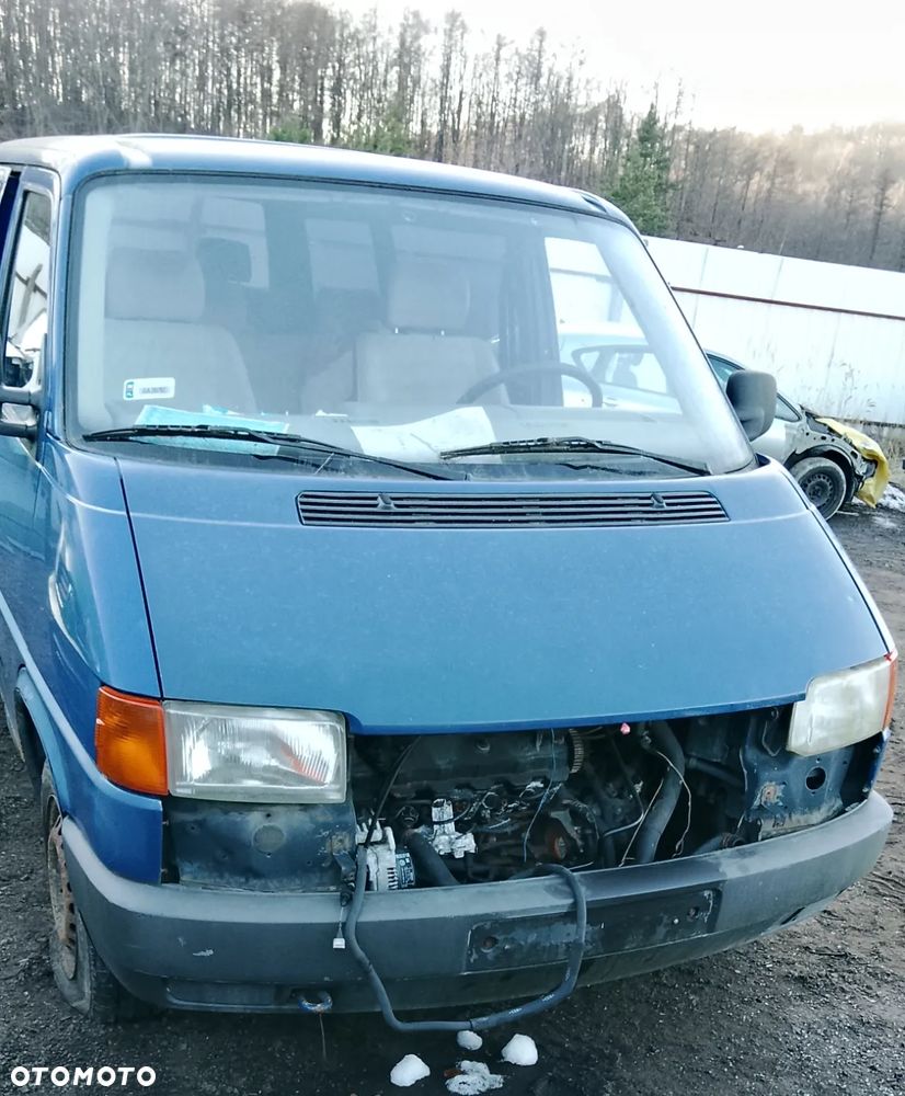 VW TRANSPORTER T4 2.4 DIESEL - 2