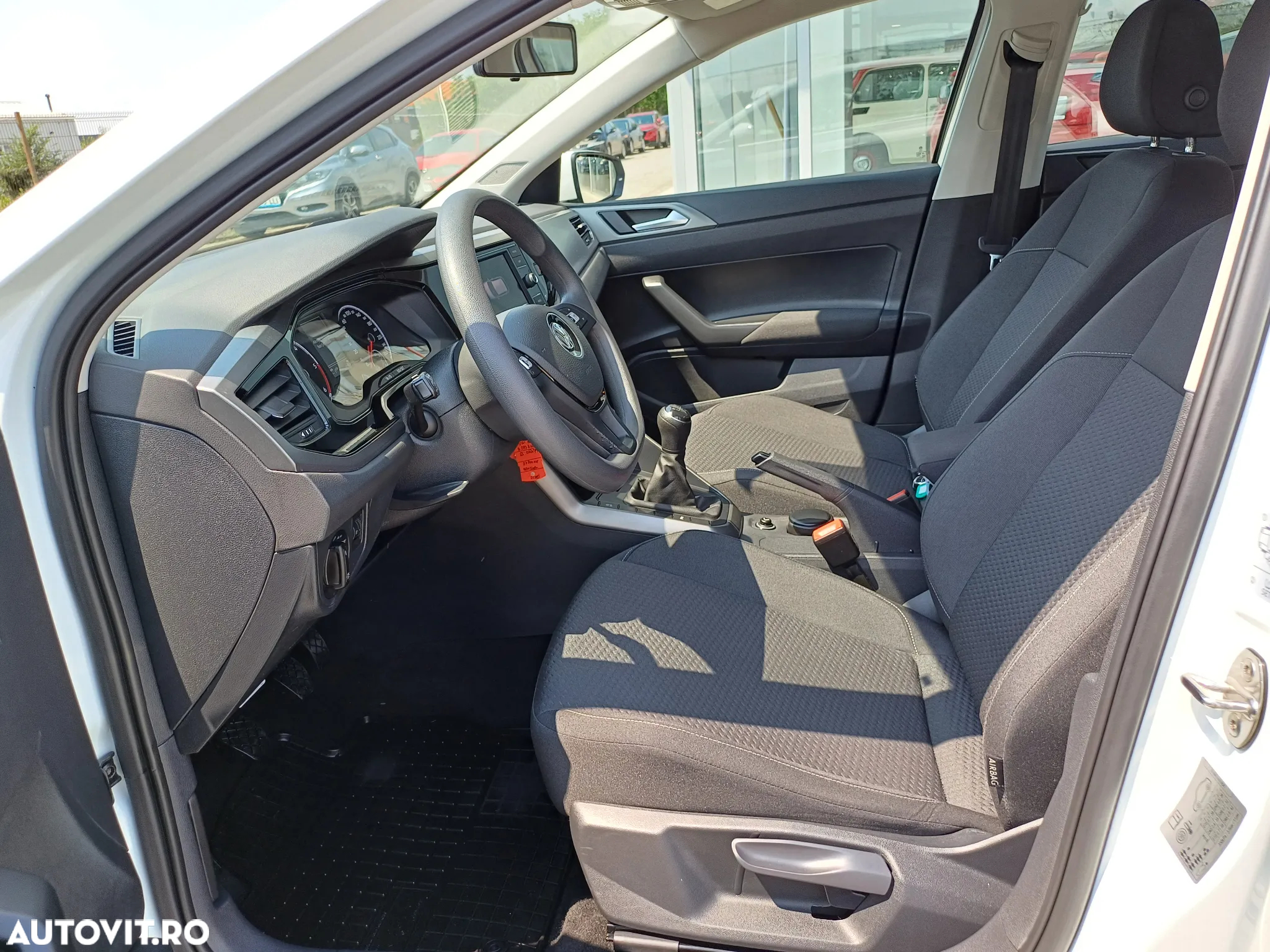 Volkswagen Polo 1.6 TDI Comfortline - 9