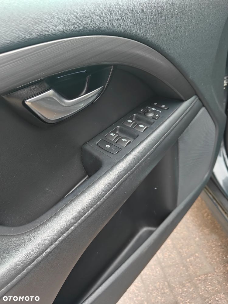 Volvo V70 D4 Geartronic Summum - 16