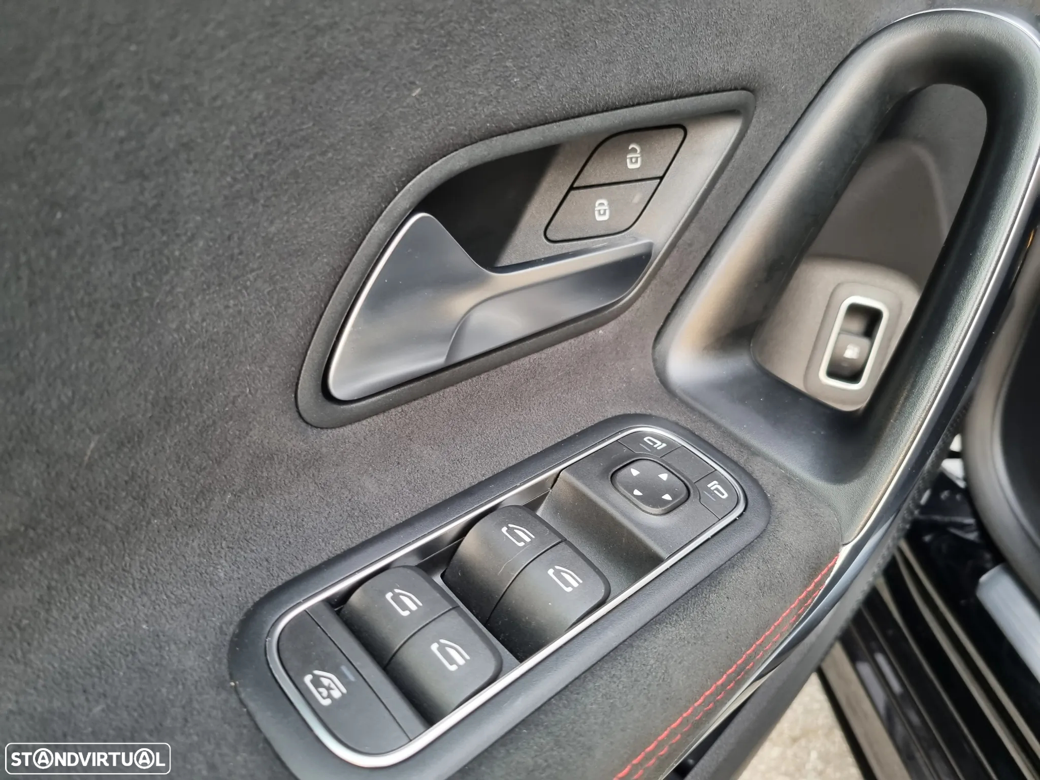 Mercedes-Benz A 250 e AMG Line - 26