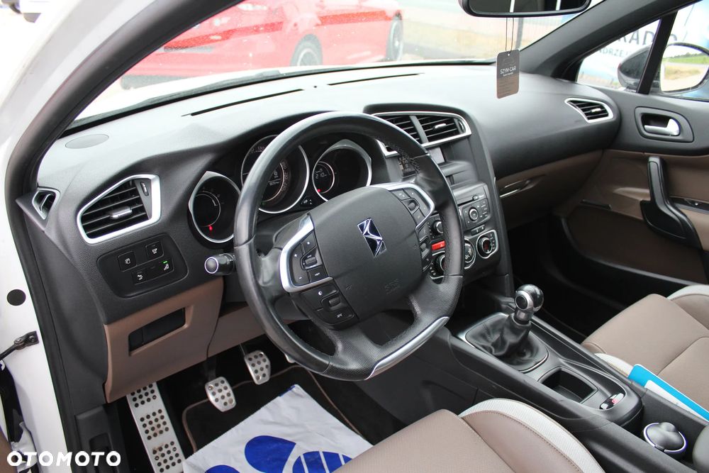 Citroën DS4 1.6 VTi SoChic - 11