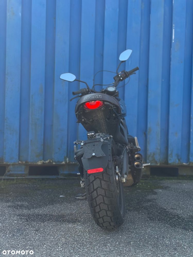 Ducati Scrambler - 10