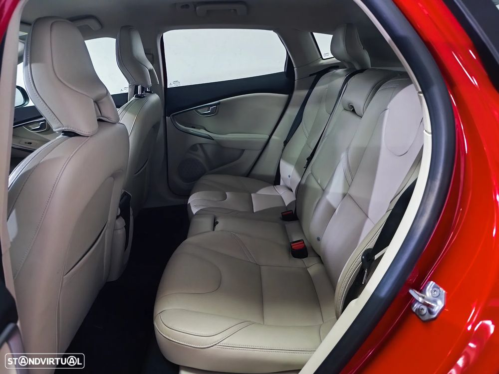 Volvo V40 T3 Geartronic Momentum - 10