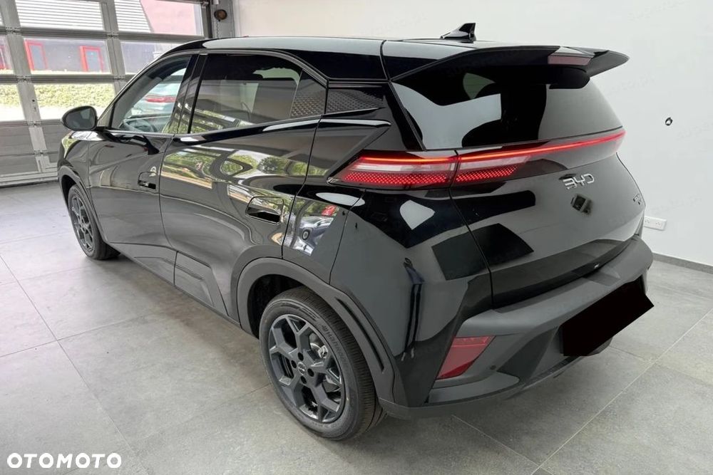 BYD Dolphin - 3