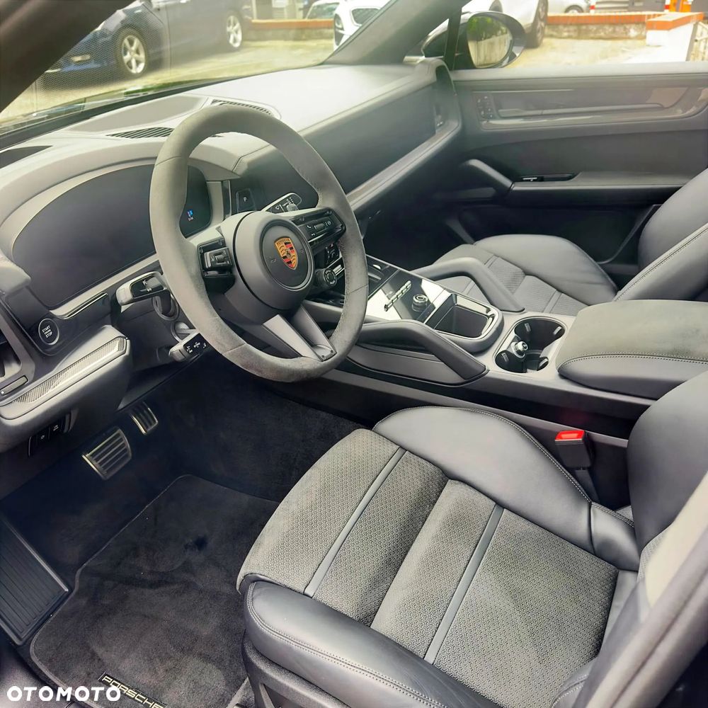 Porsche Cayenne - 9
