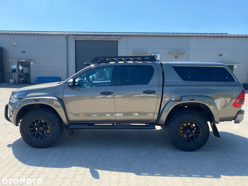 Toyota Hilux 2.8 D-4D Double Cab Invincible 4x4