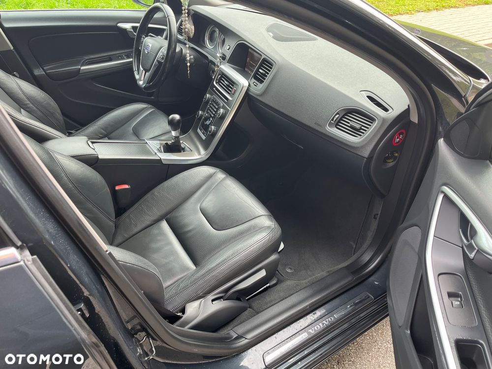 Volvo V60 D2 - 26