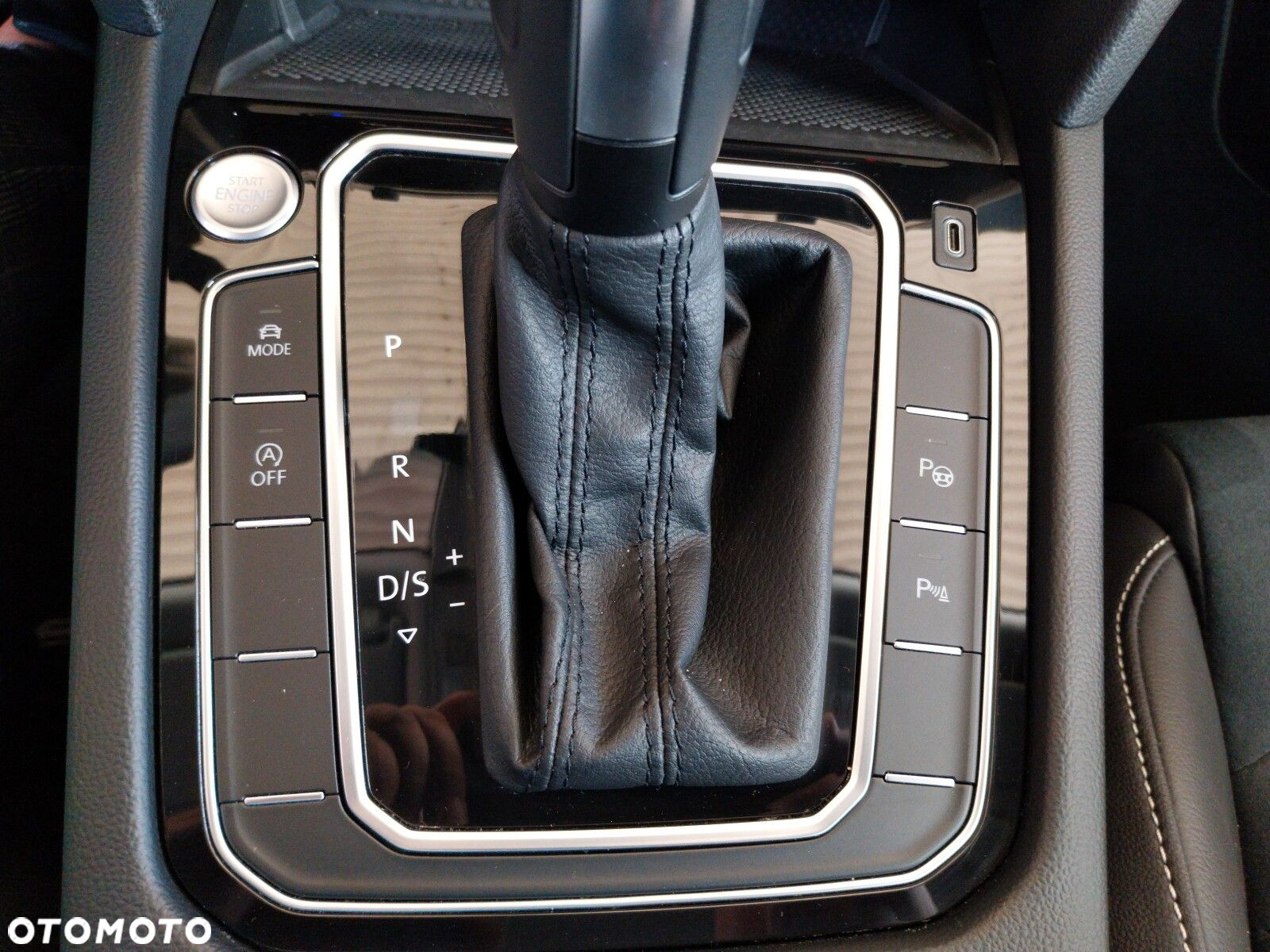 Volkswagen Passat 2.0 TDI Elegance DSG - 31