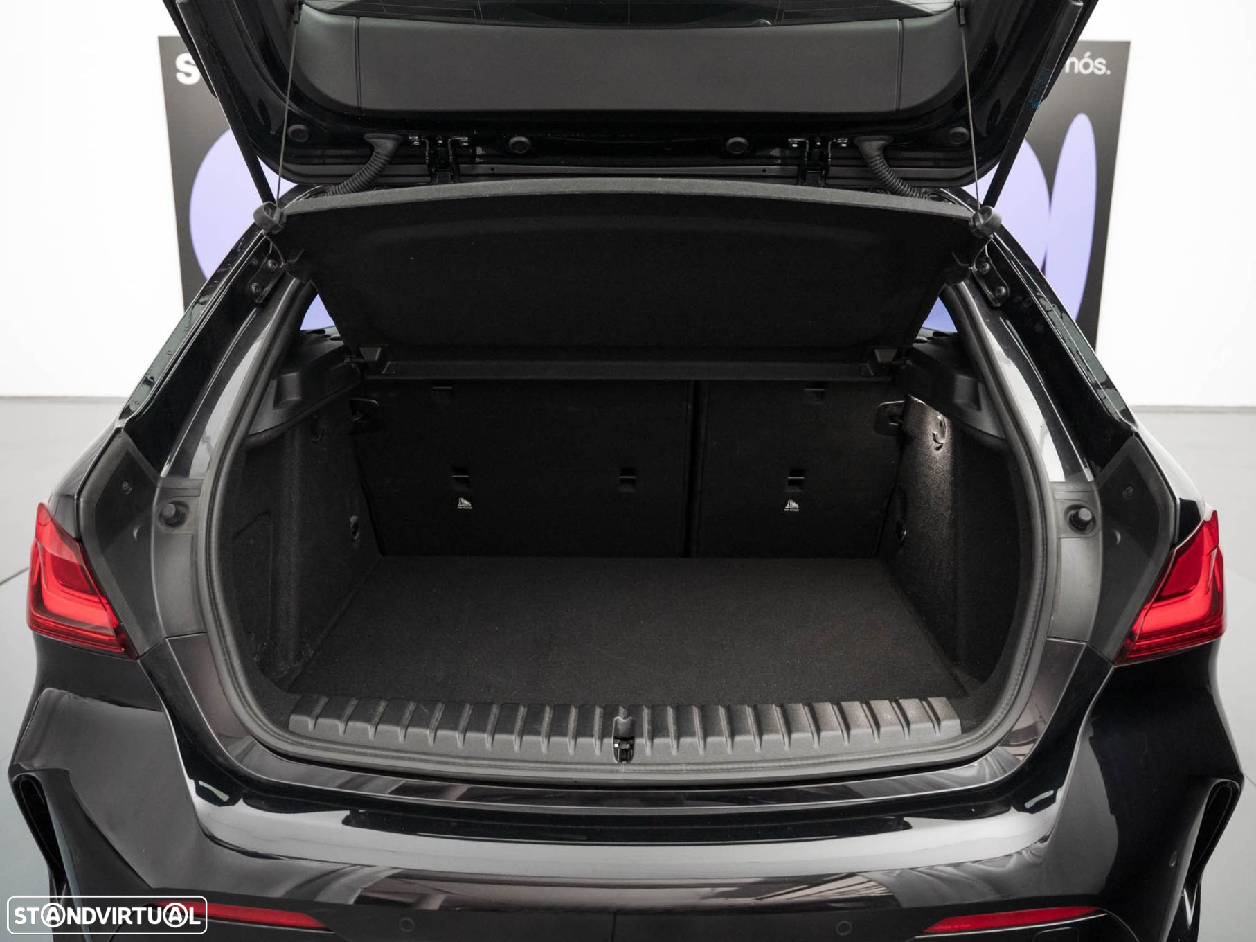 BMW 118 i Pack Desportivo M Auto - 12