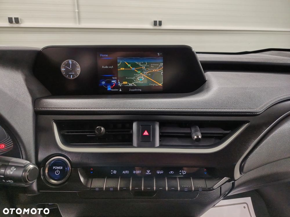 Lexus UX 250h Elegance 2WD - 33