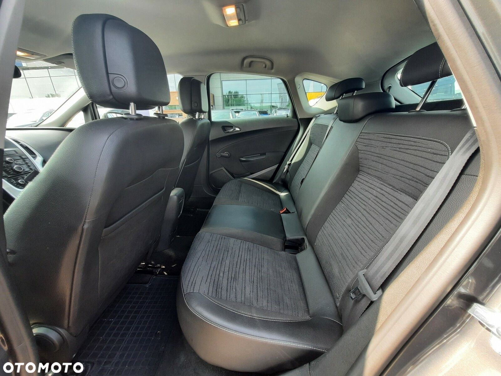 Opel Astra IV 1.4 T Active - 13