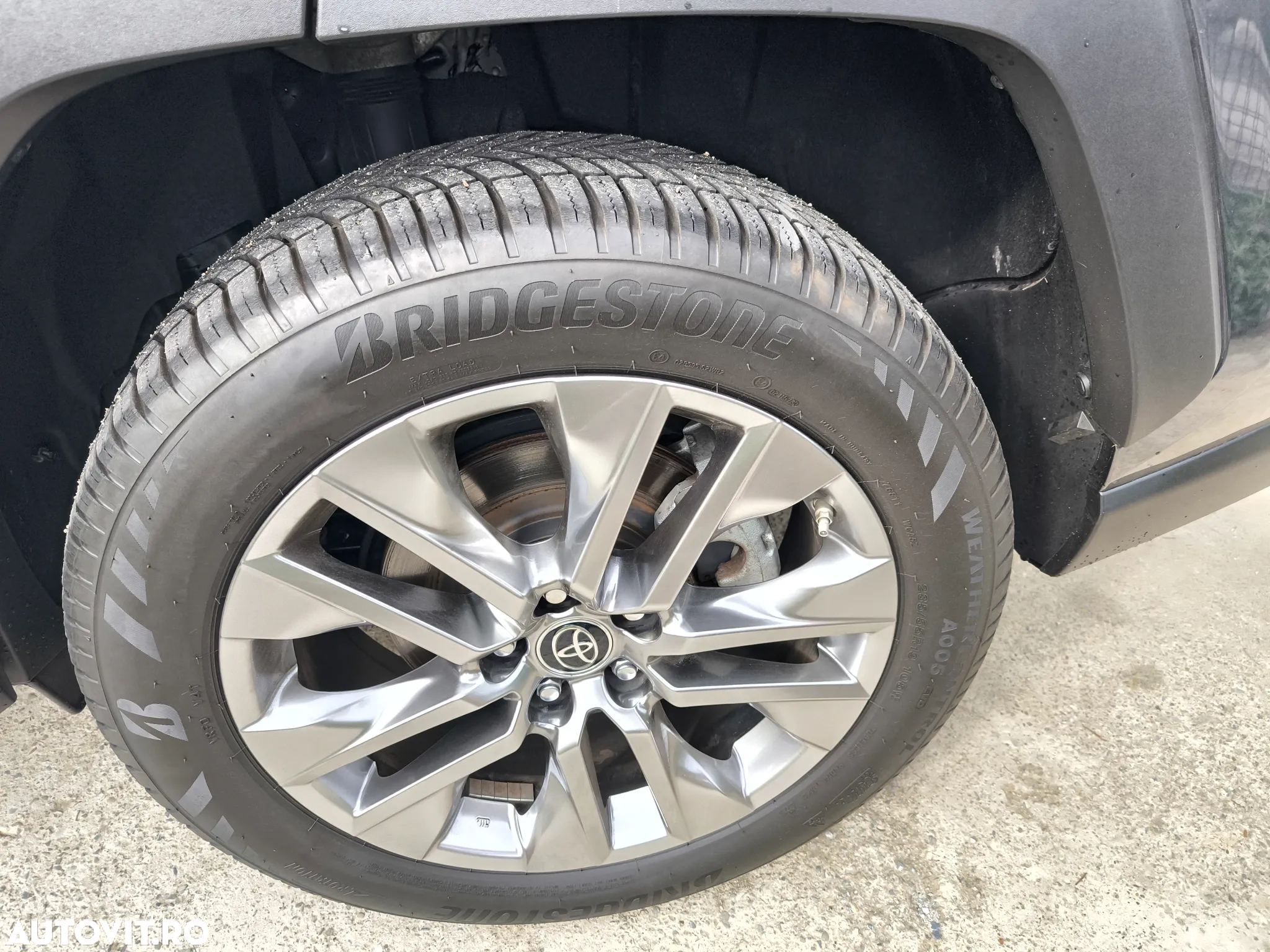 Toyota RAV4 - 10
