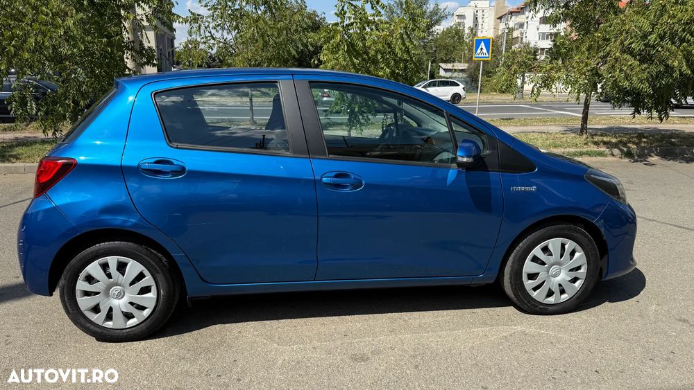 Toyota Yaris 1.5 VVT-i HSD Luna - 8