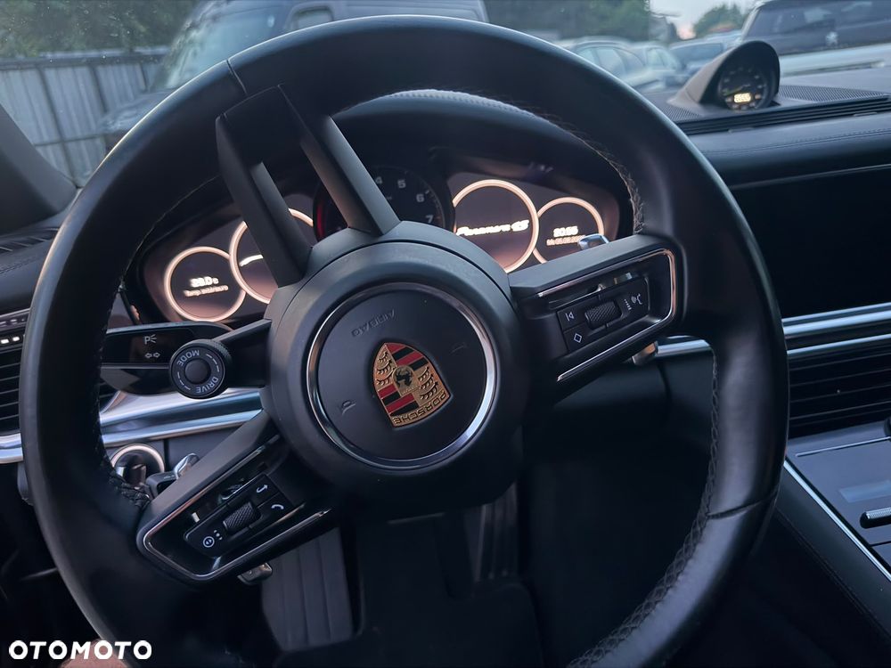 Porsche Panamera 4S E-Hybrid - 17