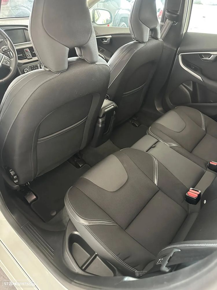 Volvo V40 - 8