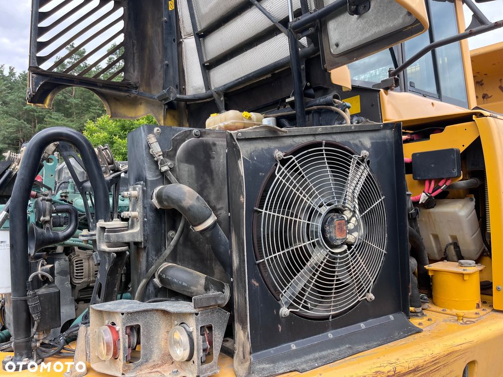 Volvo A25E - 16