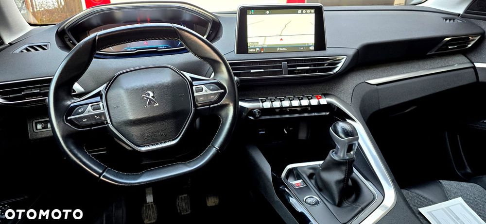 Peugeot 5008 PureTech 130 Stop & Start Allure Business-Paket - 26