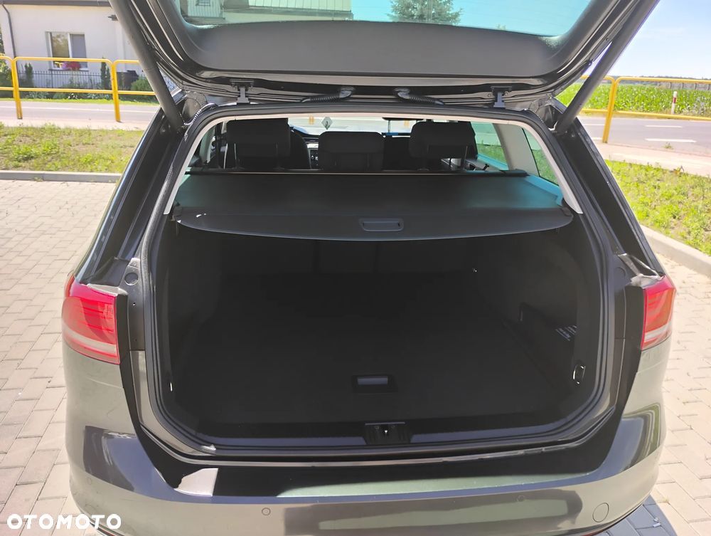 Volkswagen Passat Variant 1.4 TSI (BlueMotion Technology) Comfortline - 18