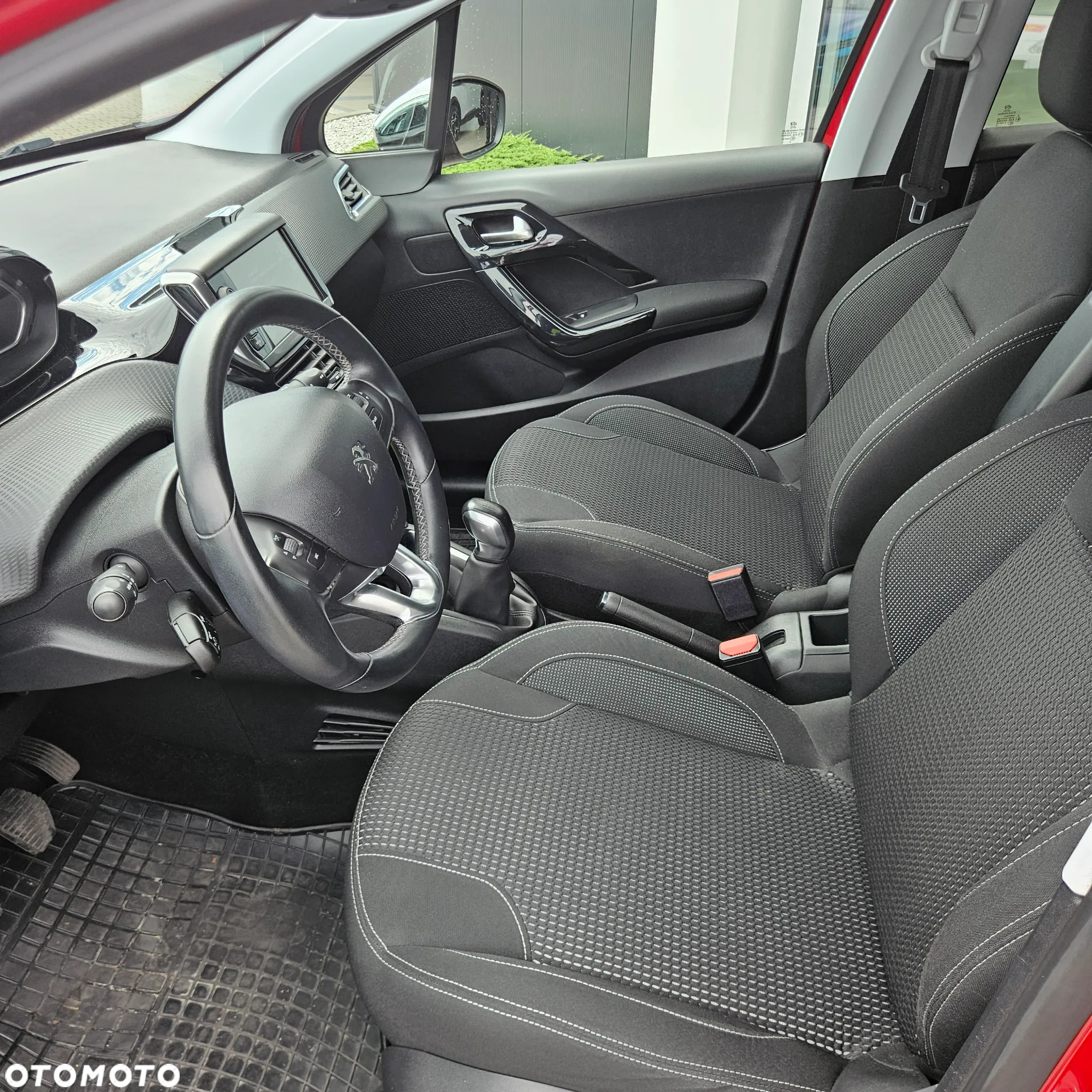 Peugeot 208 1.2 PureTech Allure - 7