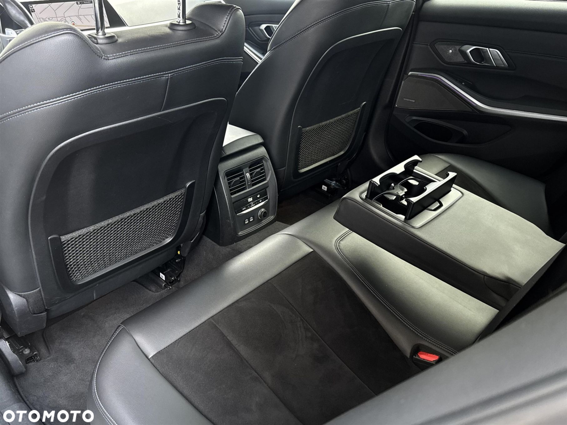 BMW Seria 3 320d xDrive - 22