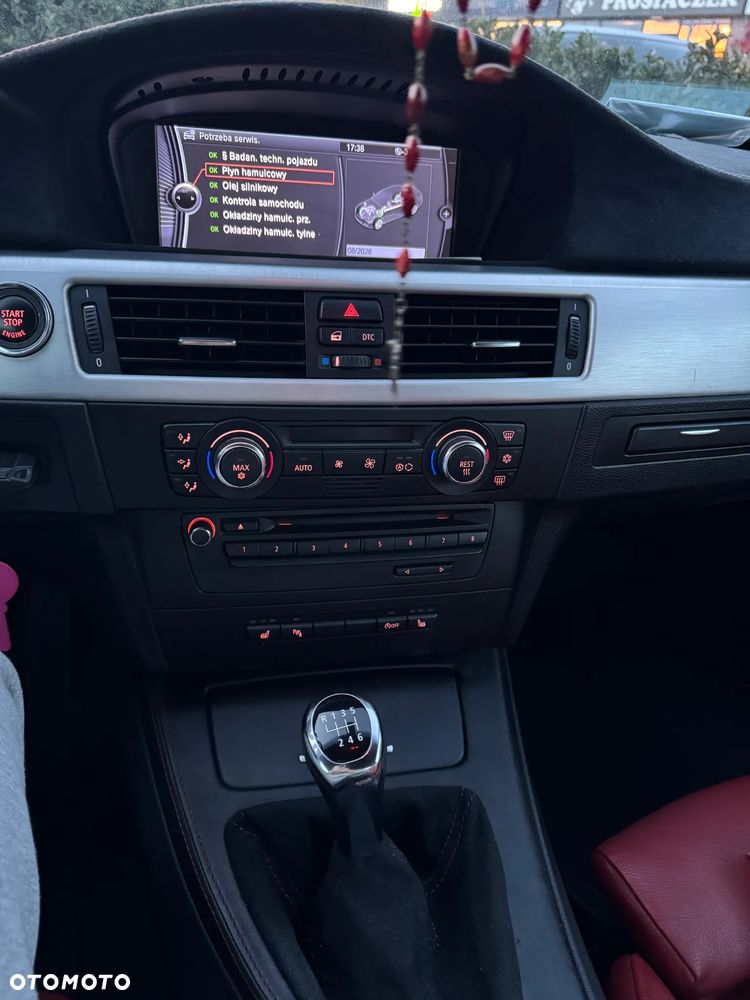 BMW Seria 3 320i - 18