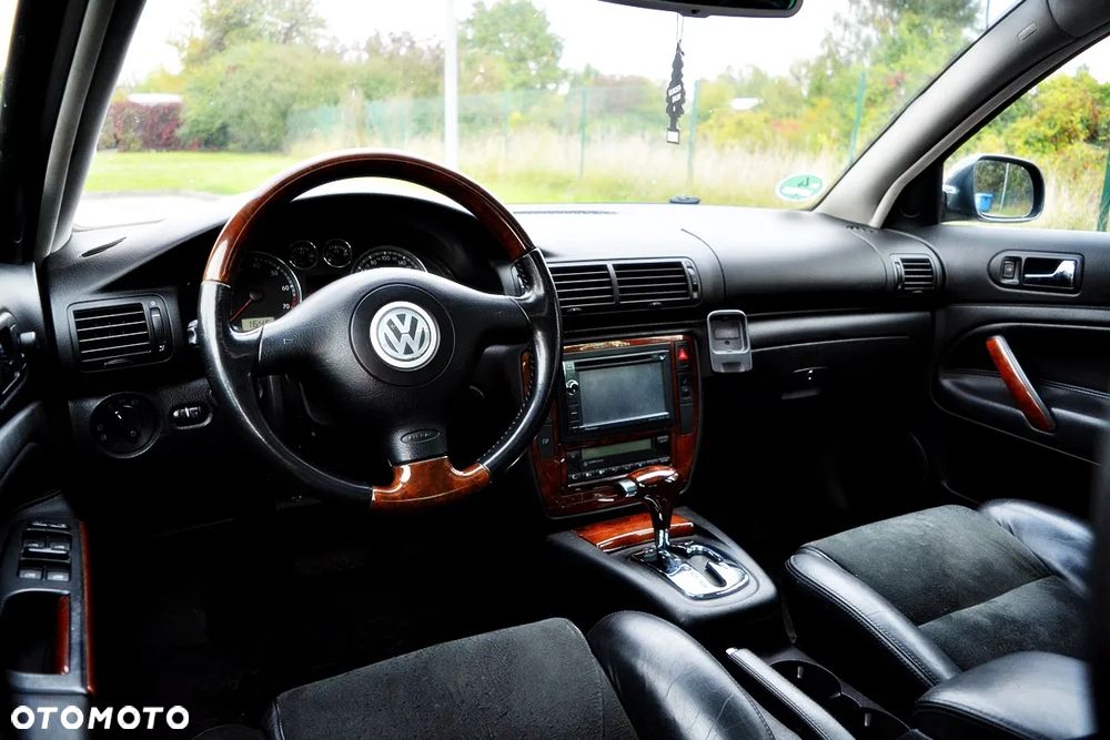 Volkswagen Passat 2.8 V6 4Mot Highline Tiptr - 16