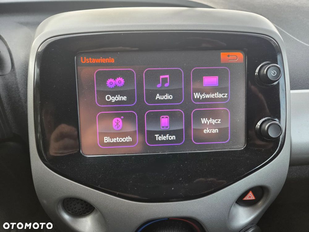 Toyota Aygo x-play touch - 31