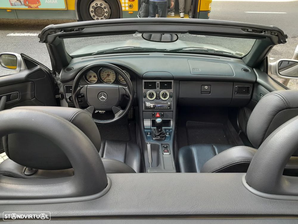 Mercedes-Benz SLK 200 Standard - 12