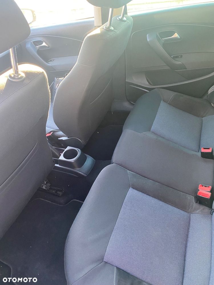 Volkswagen Polo 1.2 12V Comfortline - 12