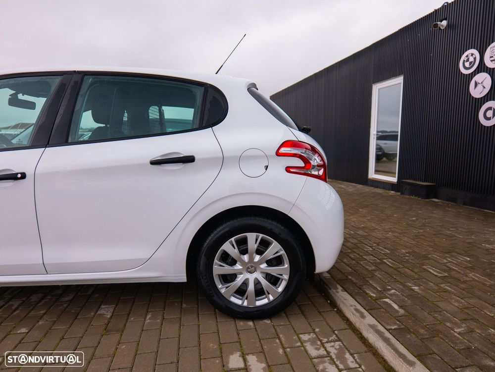 Peugeot 208 1.4 HDi - 4