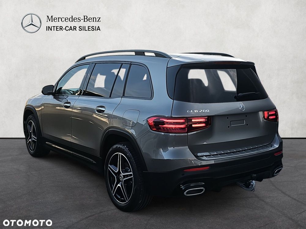 Mercedes-Benz GLB - 7