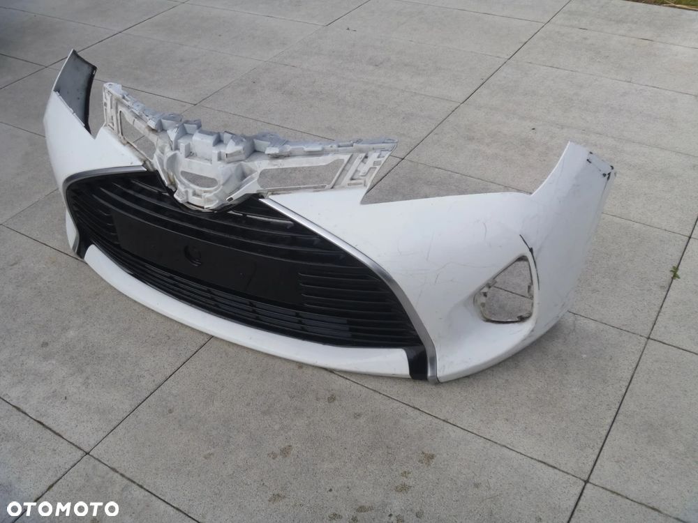 TOYOTA YARIS III LIFT 2015 ZDERZAK PRZEDNI KRATKA - 4