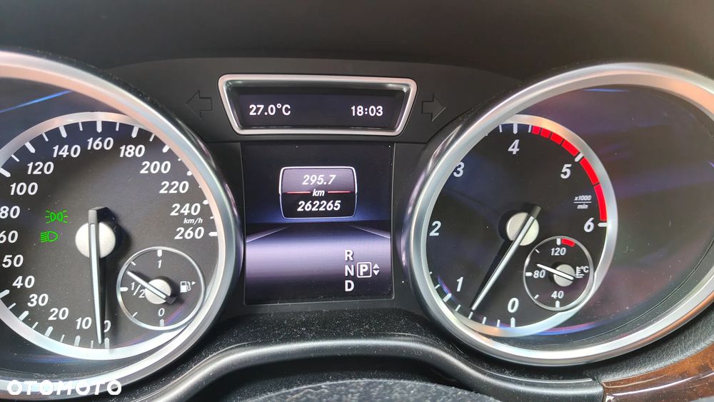 Mercedes-Benz ML 350 BlueTEC 4-Matic - 8