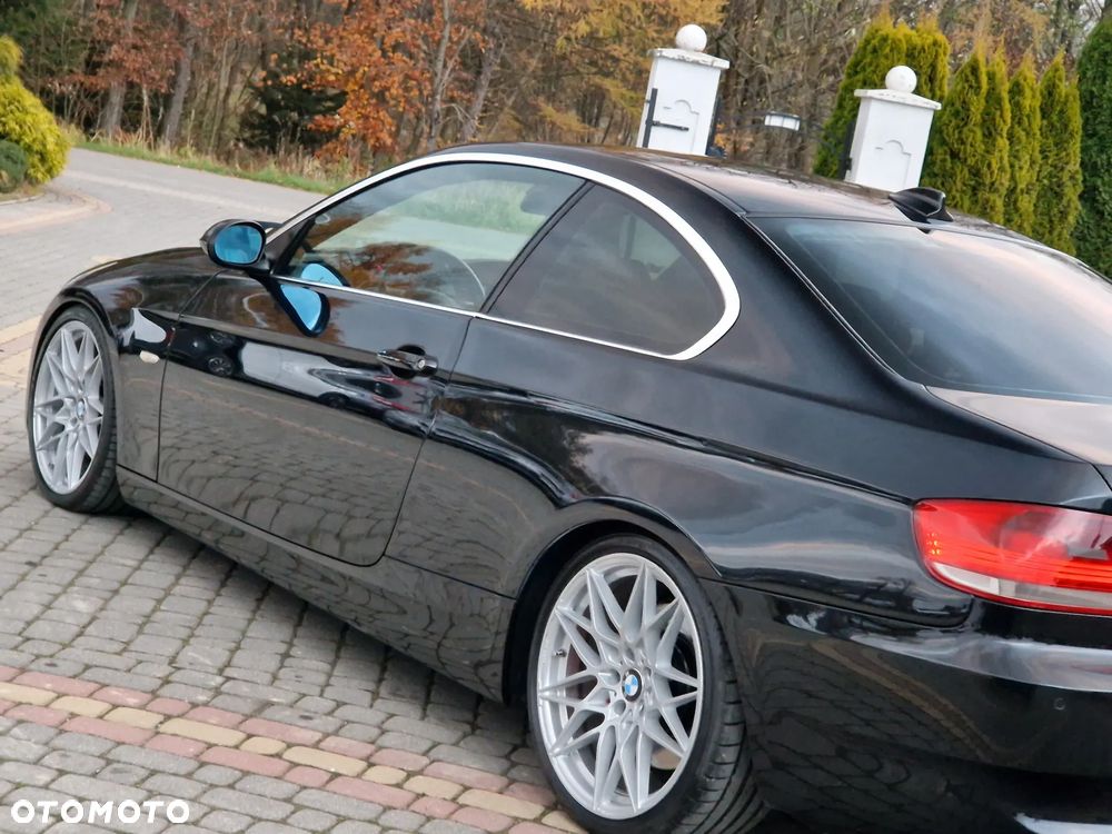 BMW Seria 3 330d - 11