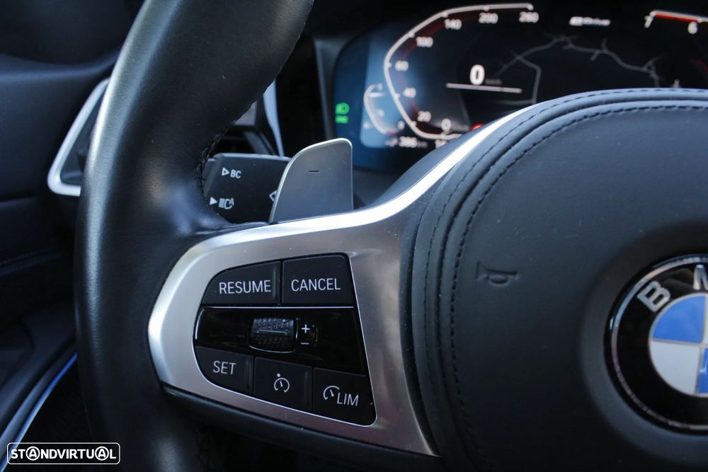 BMW 330 e Pack M Auto - 11