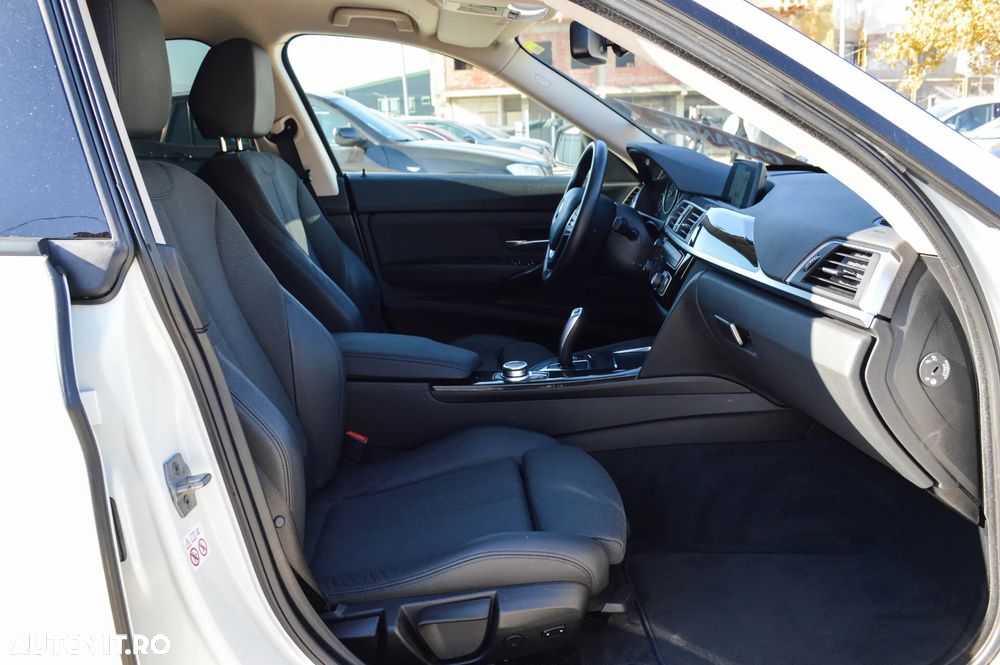 BMW Seria 3 320d xDrive Aut. Luxury Line - 34