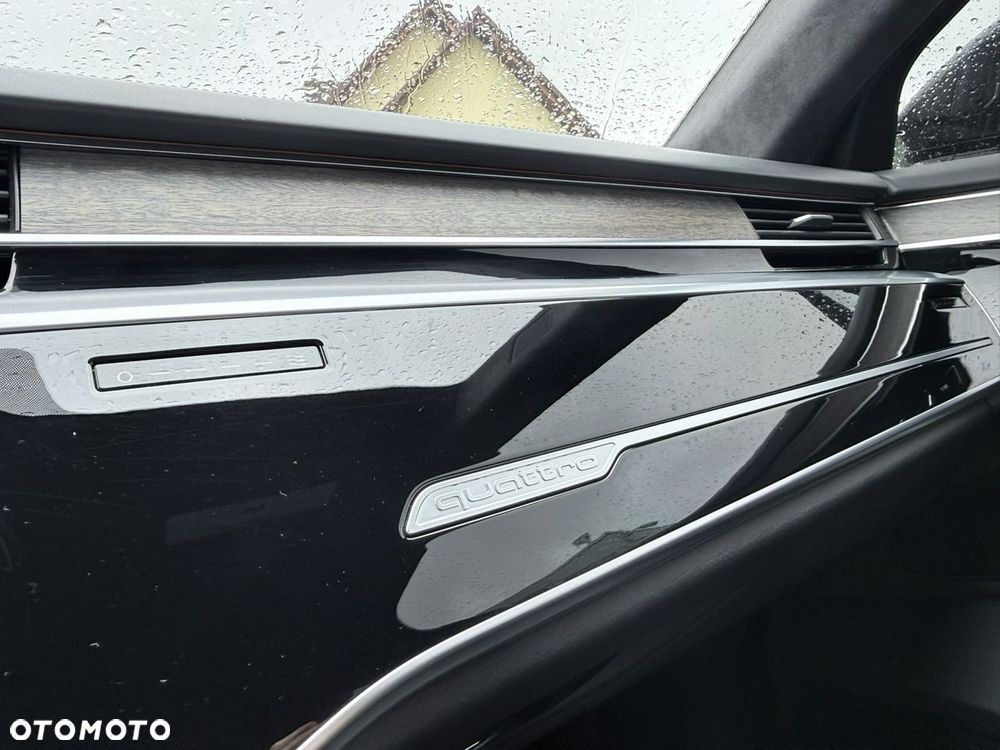 Audi A8 L 55 TFSI quattro tiptronic - 28