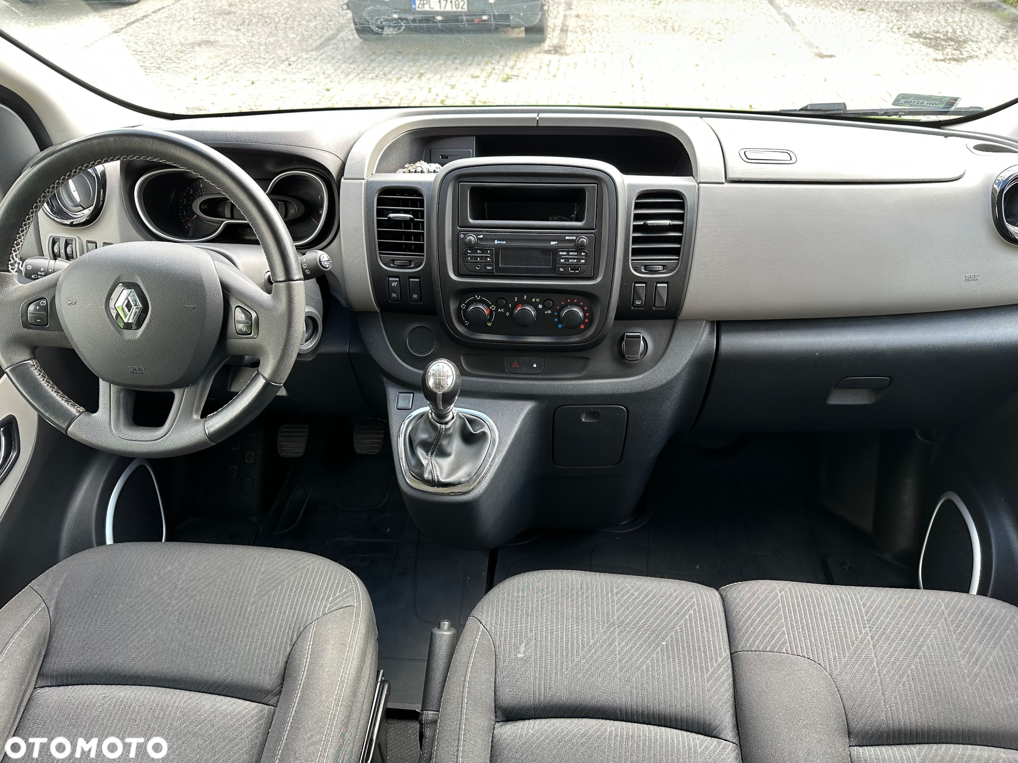 Renault Trafic Grand Passenger 2,9t Pack Clim - 17