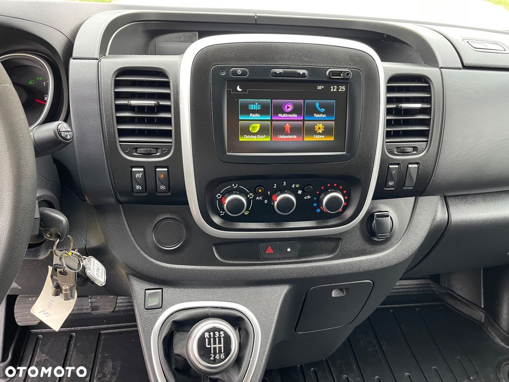 Renault Trafic - 31