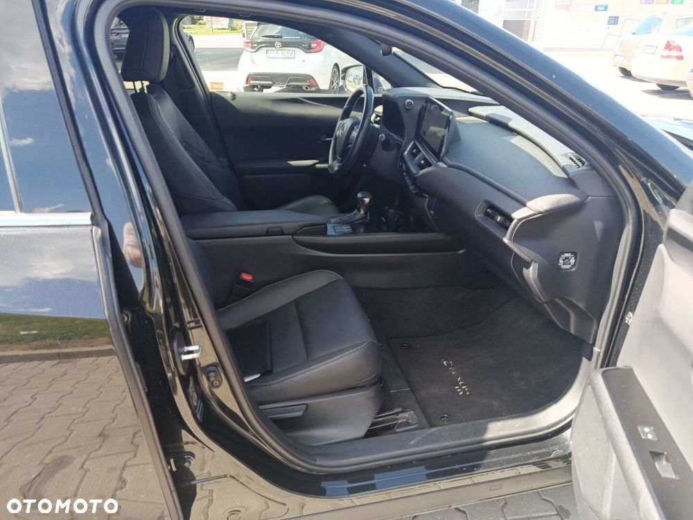 Lexus UX 250h GPF F Sport Design 2WD - 9