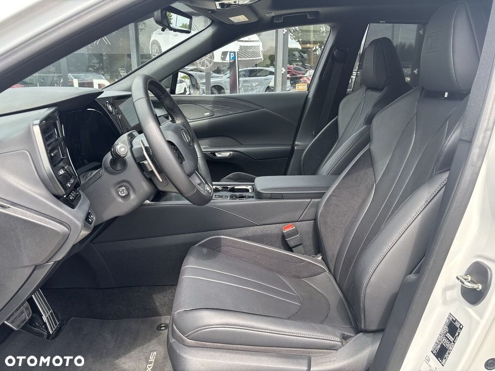 Lexus RX - 15
