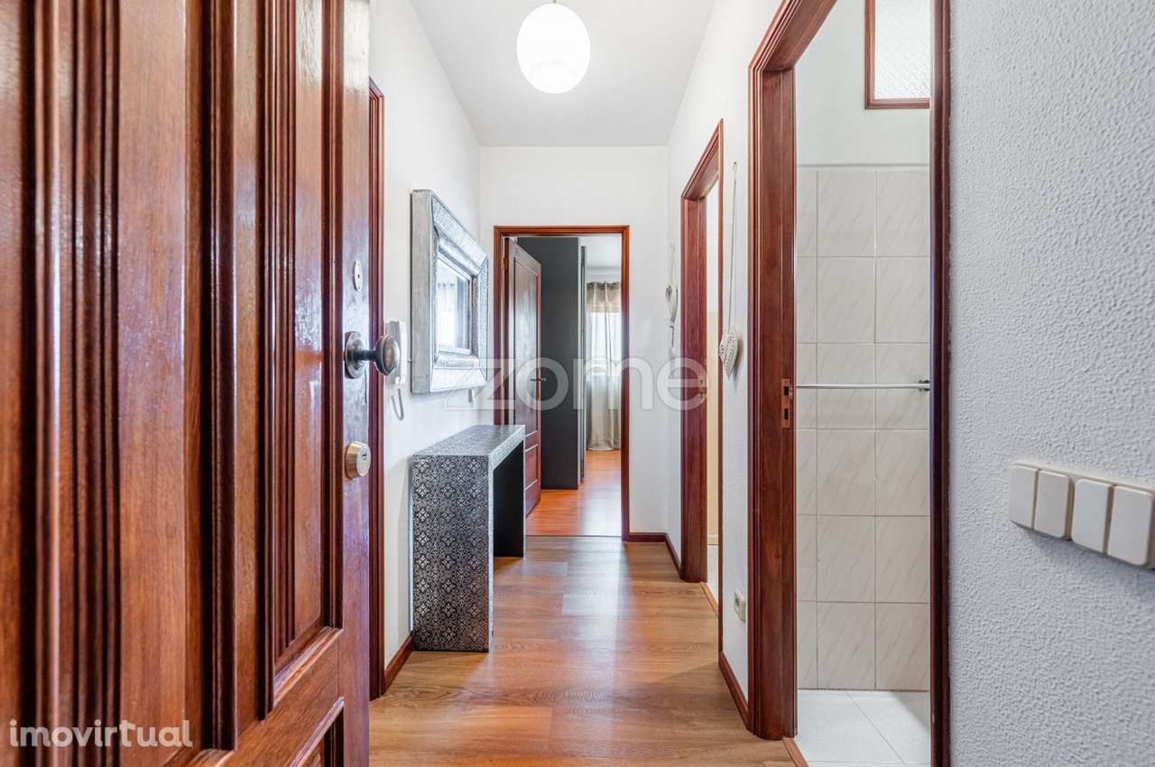 Apartamento T1 Mobilado com Garagem no Castêlo da Maia! - Grande imagem: 3/19